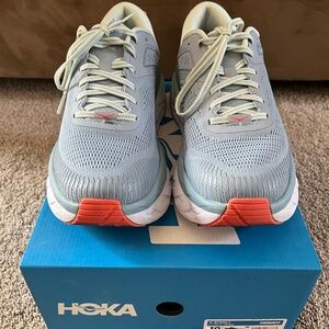 Women’s Hoka Bondi 7 size 10